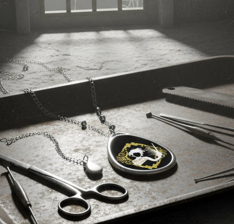 Mr. E. Scissorhands  | Not Complete | Oval Necklace