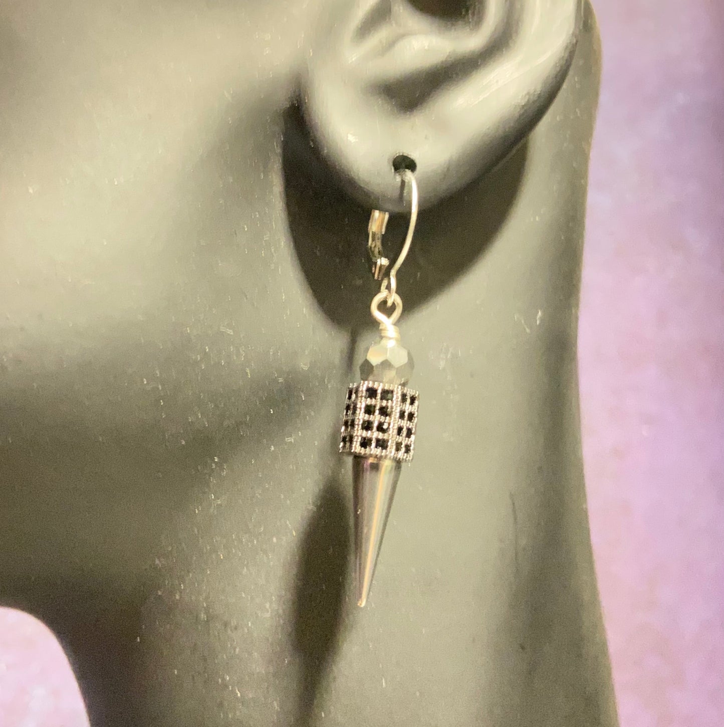 Fallen Night - Earrings | Silver Spike Drops