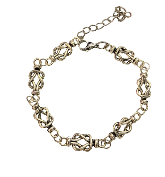 Silver Knot Bracelet | Unisex Style Stainless Steel Linked Bracelet
