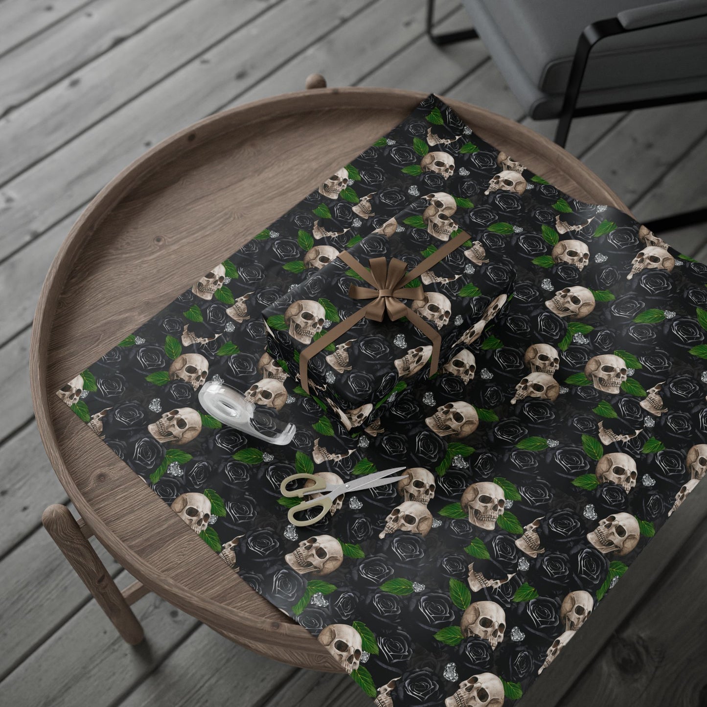 Skulls 'n' Roses (Black) | Diamond Hearts | Wrapping Paper