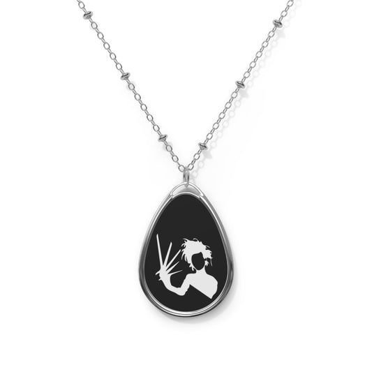 Scissorhands | Oval Necklace | Gothic Jewelry