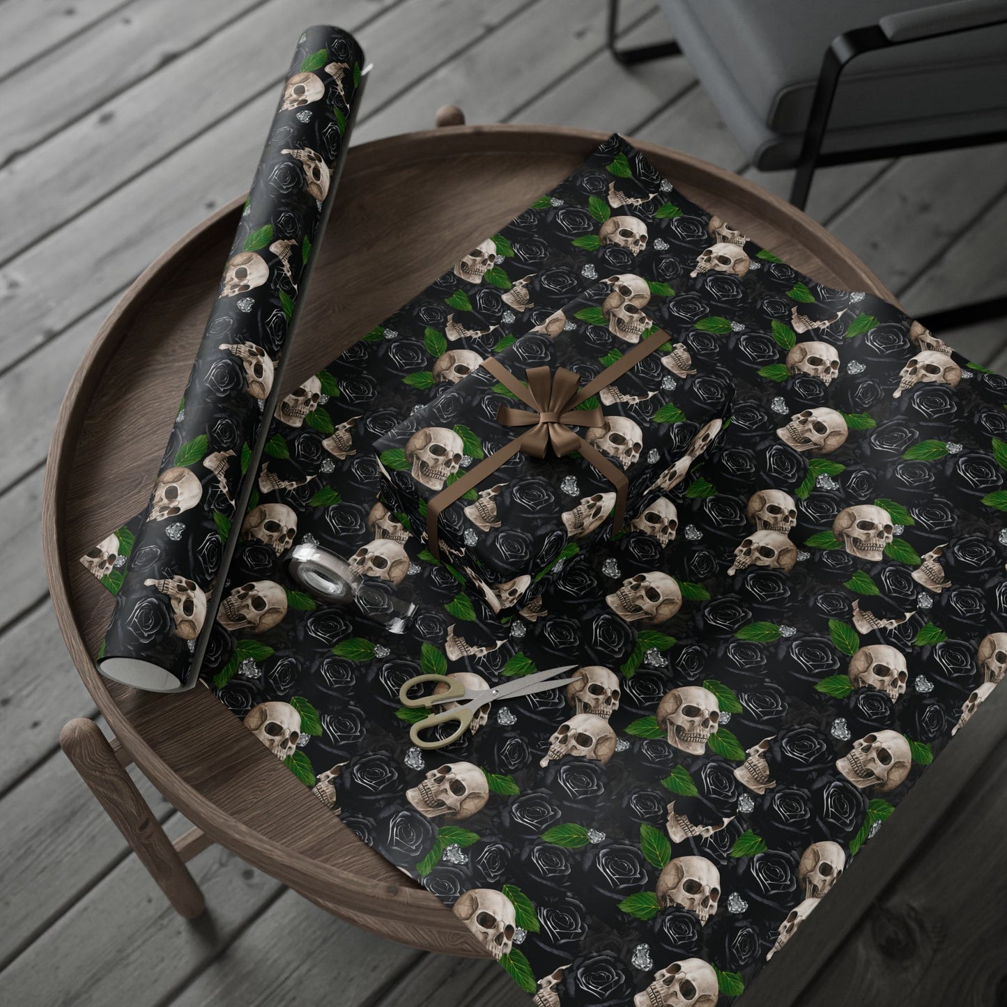 Skulls 'n' Roses (Black) | Diamond Hearts | Wrapping Paper