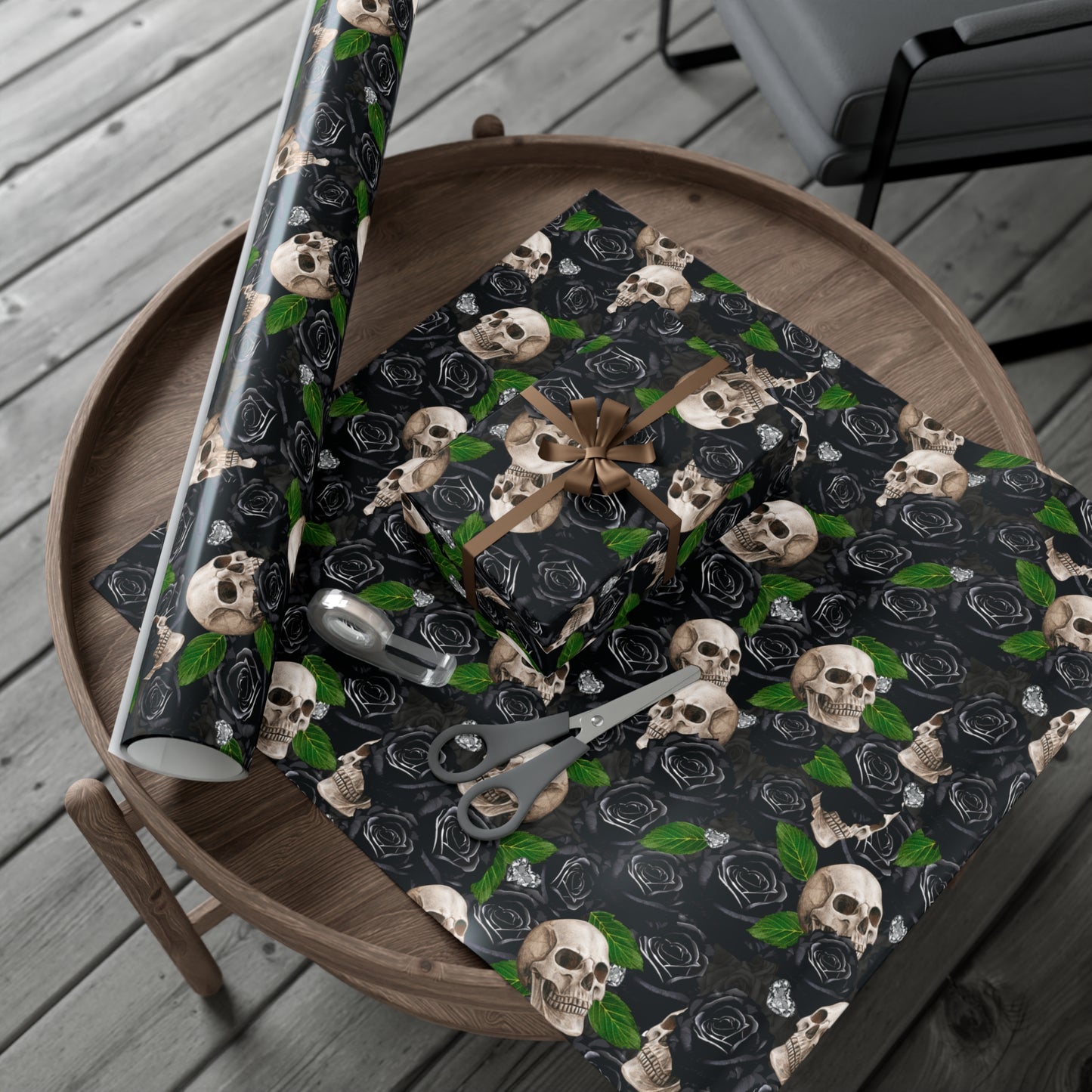 Skulls ‘n’ Roses (Black) | Diamond Hearts | Gift Wrap Papers