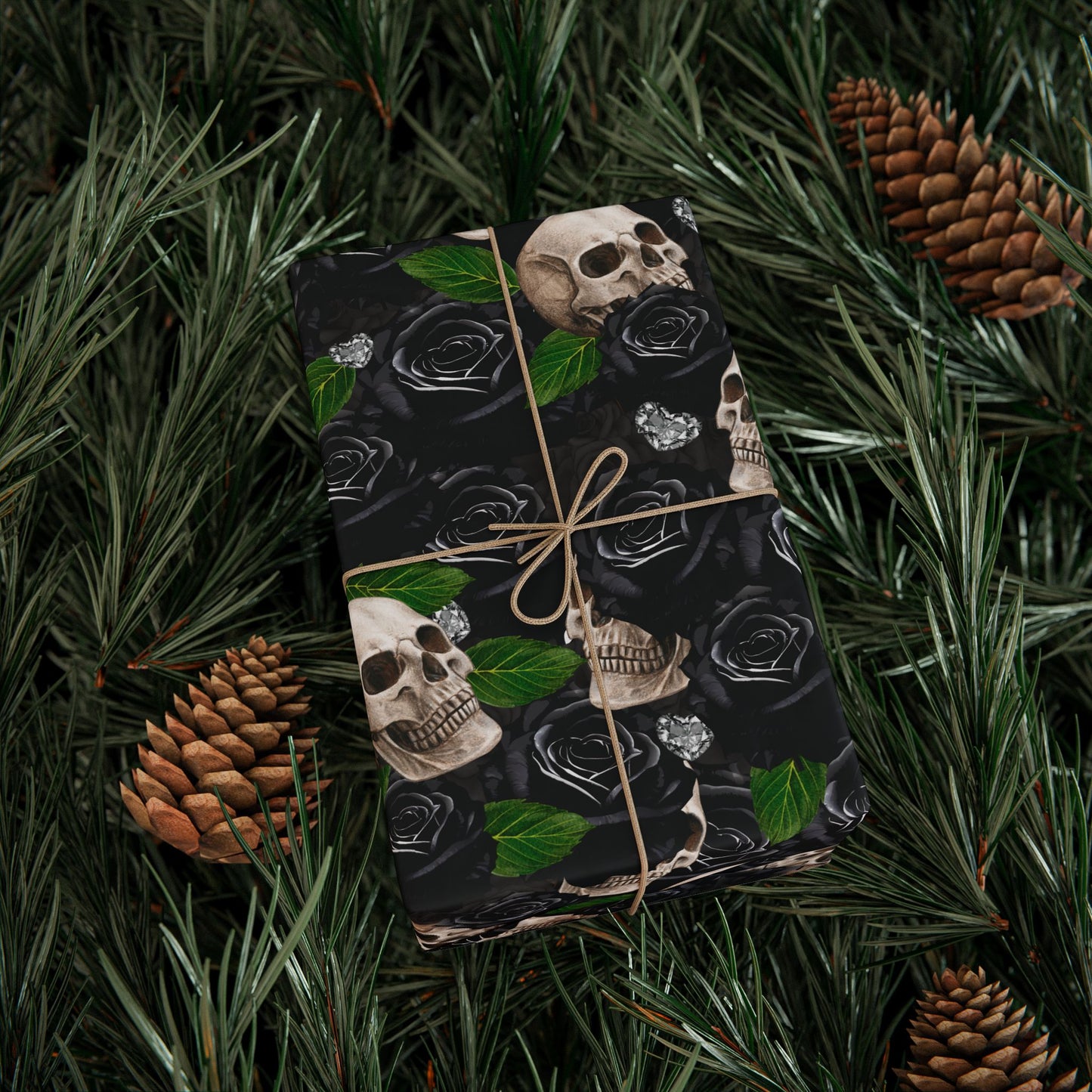 Skulls 'n' Roses (Black) | Diamond Hearts | Wrapping Paper