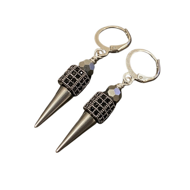 Fallen Night - Earrings | Silver Spike Drops