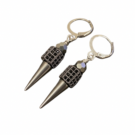 Fallen Night - Earrings | Silver Spike Drops