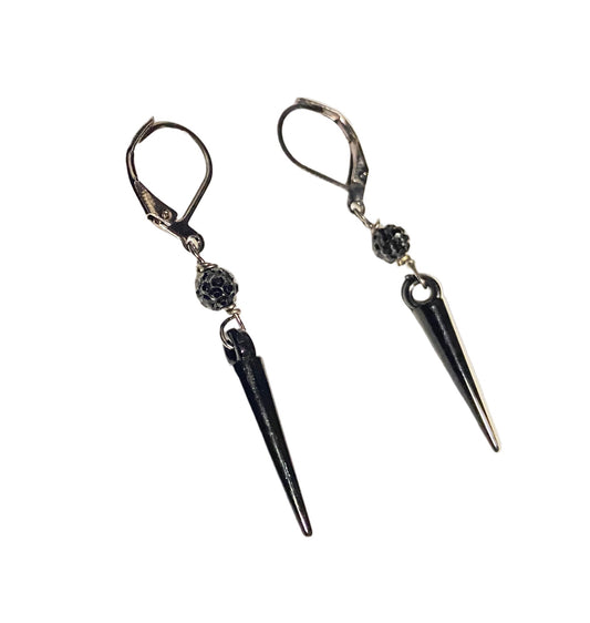 Jeweled Fang Earring | Black Bead Spikes Gothic Earrings